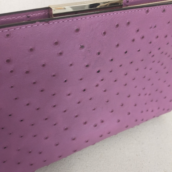 Lavender Coach clutch - Picture 6 of 10